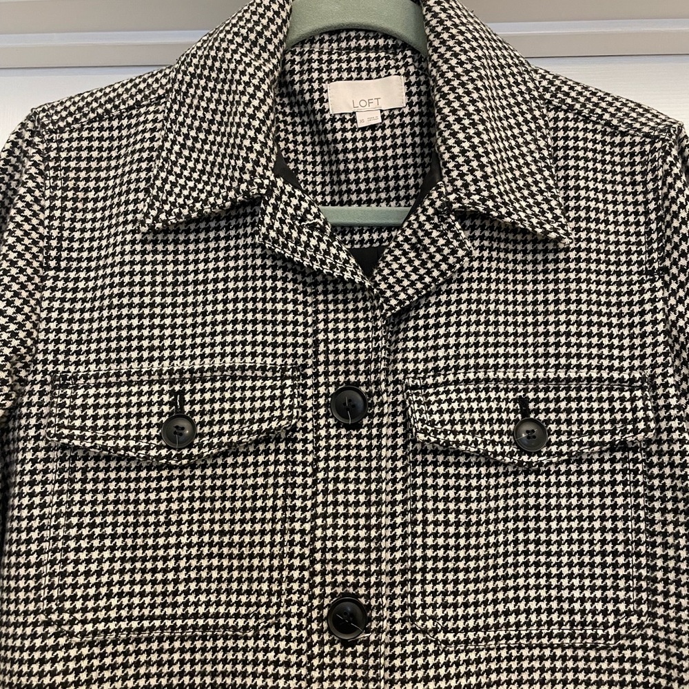 LOFT Black and White Houndstooth Jacket - Picture 2 of 3